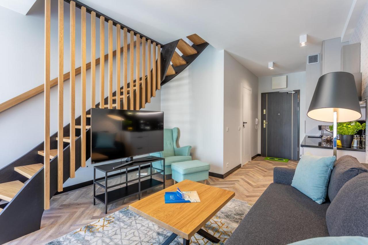 Apartpark - Ambria Apartments シフィノウイシチェ エクステリア 写真