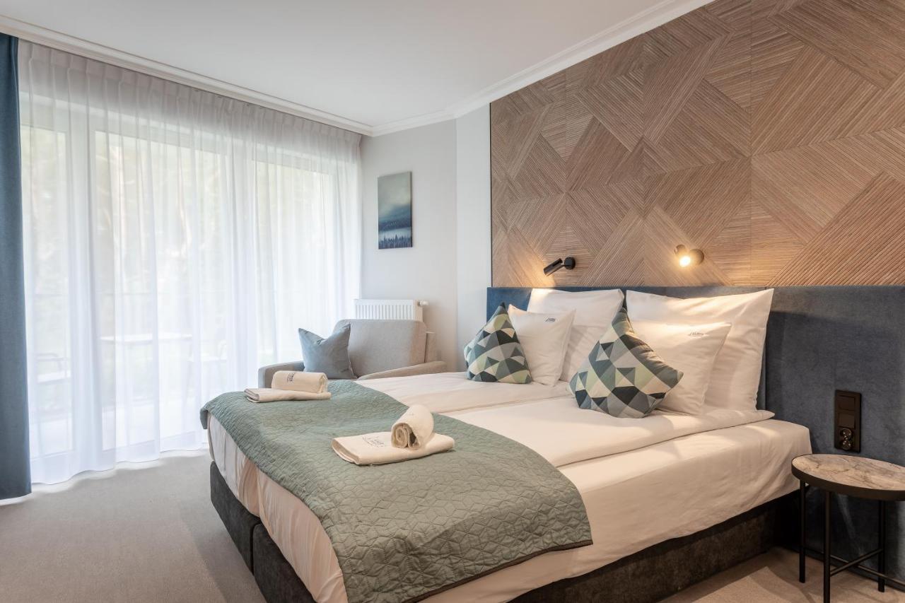 Apartpark - Ambria Apartments シフィノウイシチェ エクステリア 写真