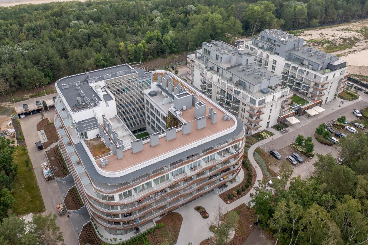 Apartpark - Ambria Apartments シフィノウイシチェ エクステリア 写真
