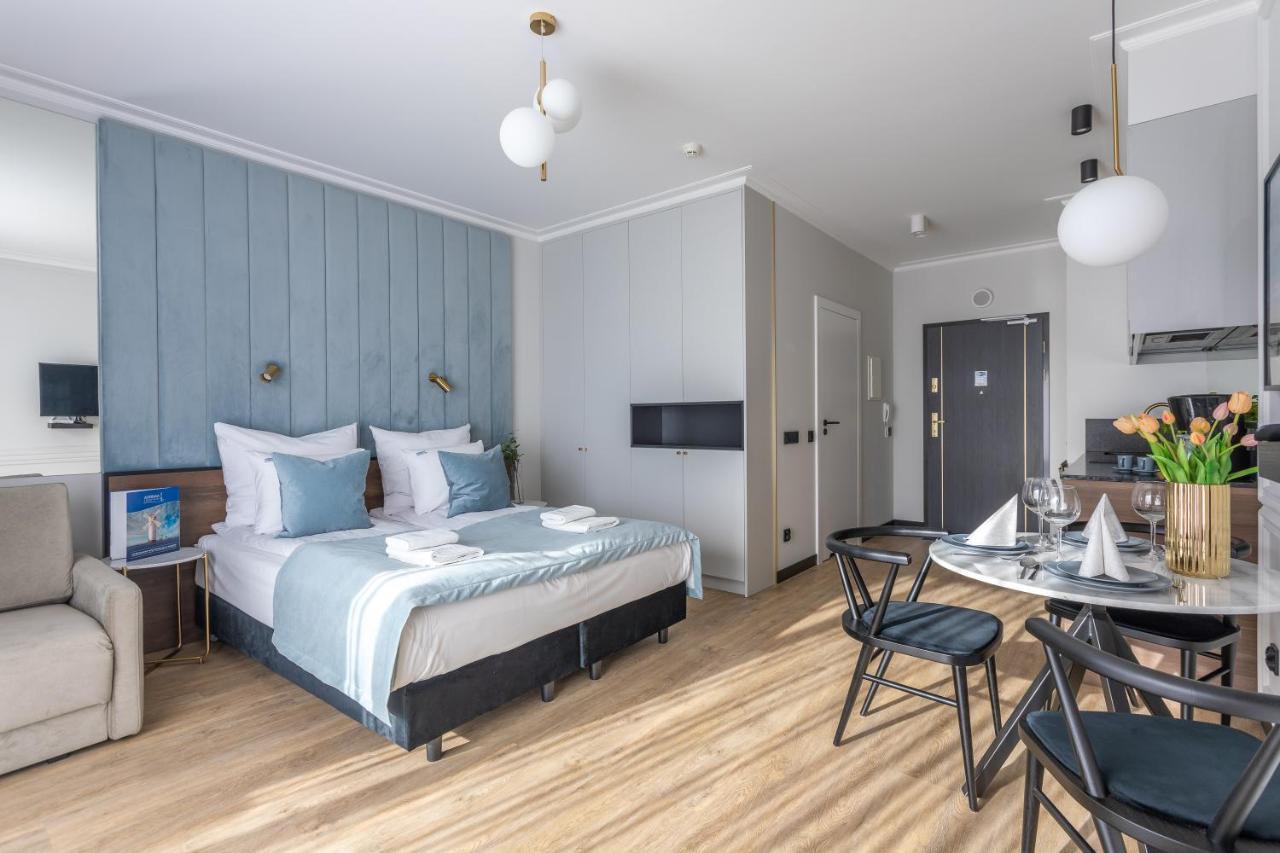 Apartpark - Ambria Apartments シフィノウイシチェ エクステリア 写真