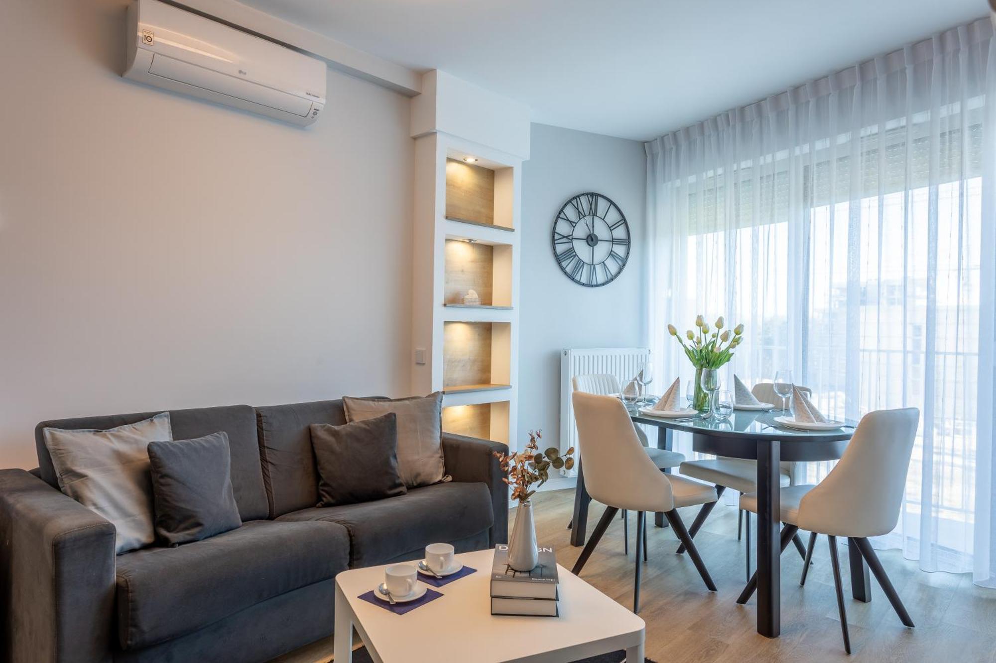 Apartpark - Ambria Apartments シフィノウイシチェ エクステリア 写真